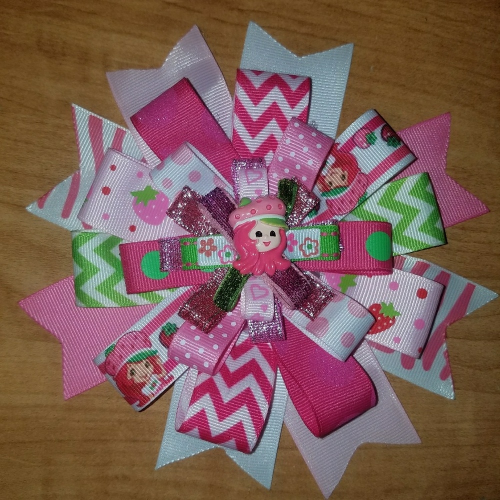 Pink and green Strawberry Shortcake bow